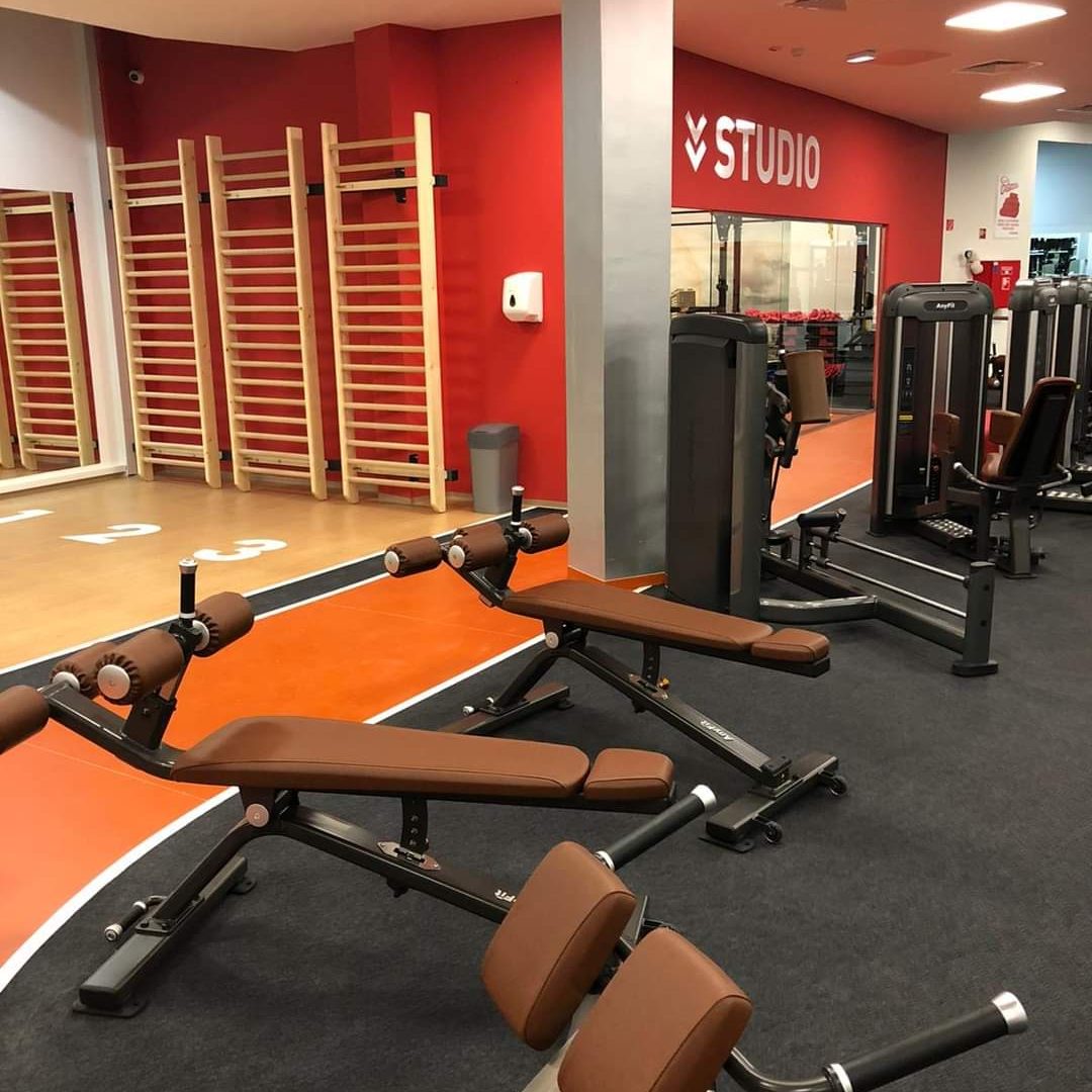 AnyFit Benches and racks